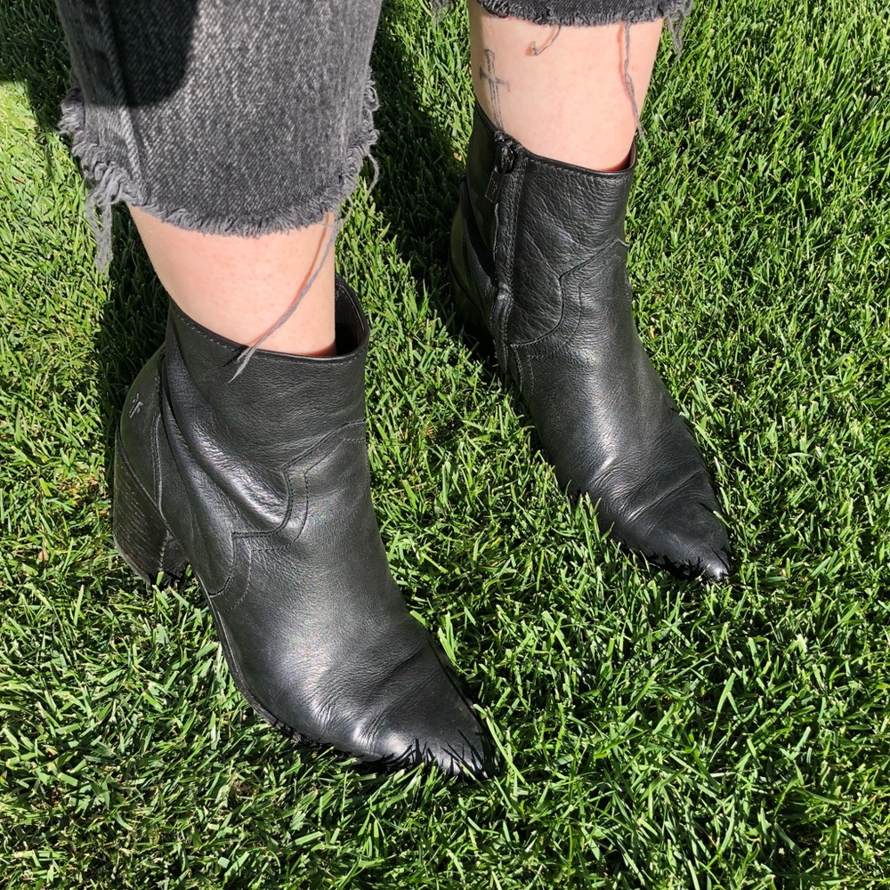 Frye Cowboy Western Booties